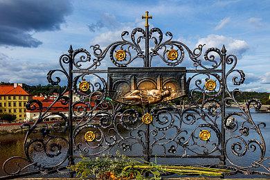 《Apex英雄》命脉外域故事CG动画：家族事业